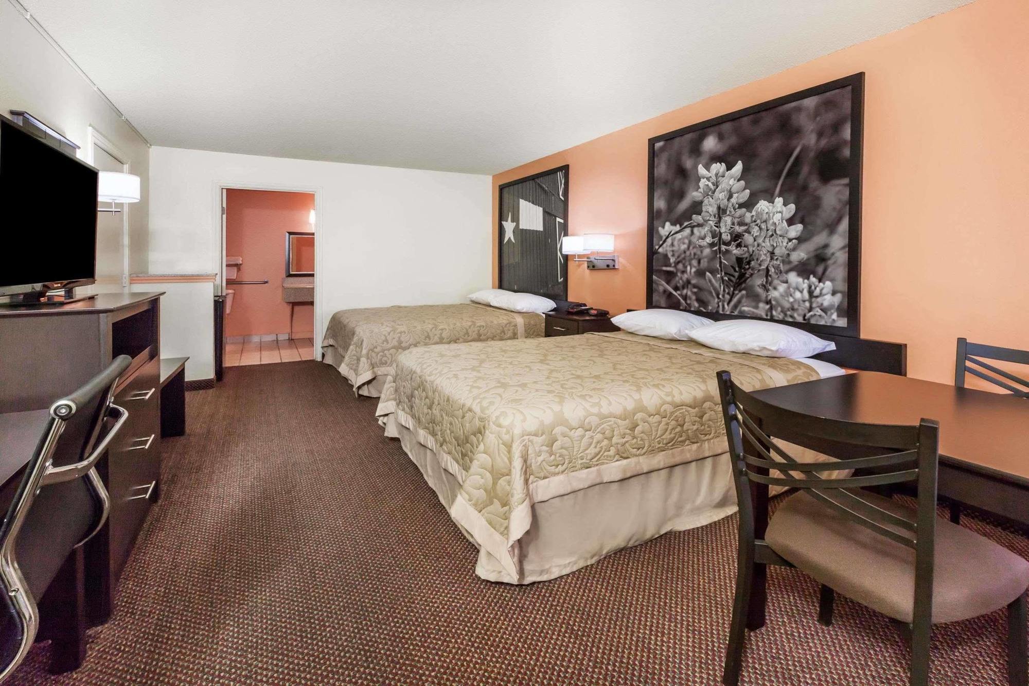 Premier Inn Palestine Luaran gambar